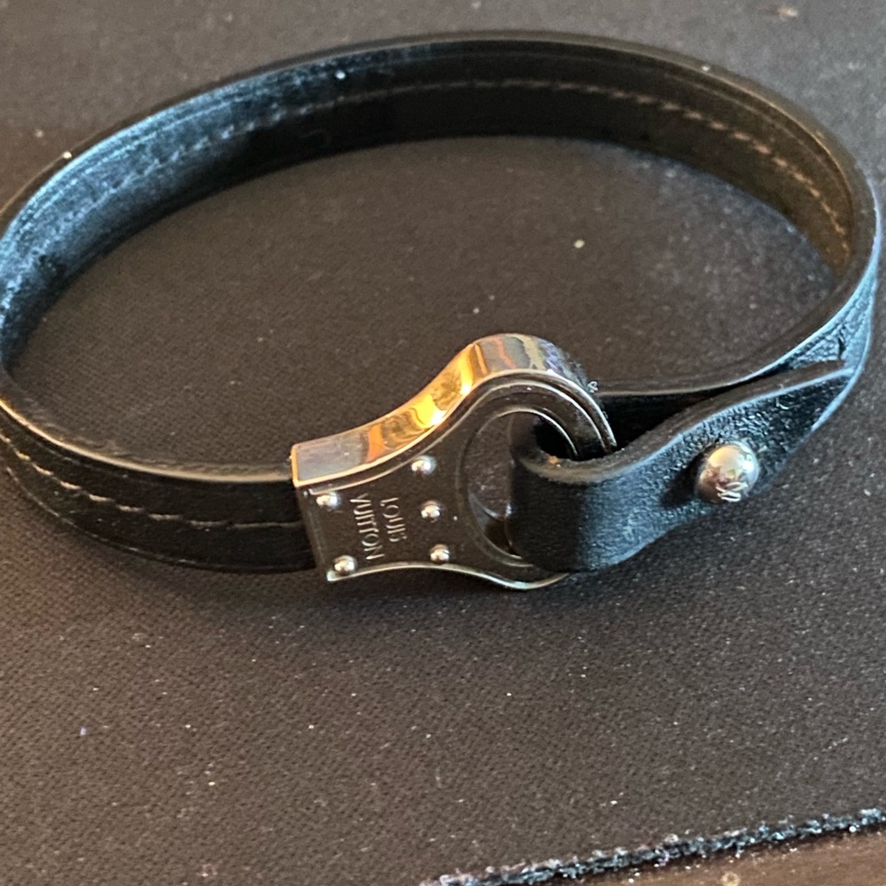 Louis Vuitton mens braclet